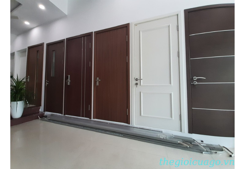 Showroom cửa gỗ công nghiệp