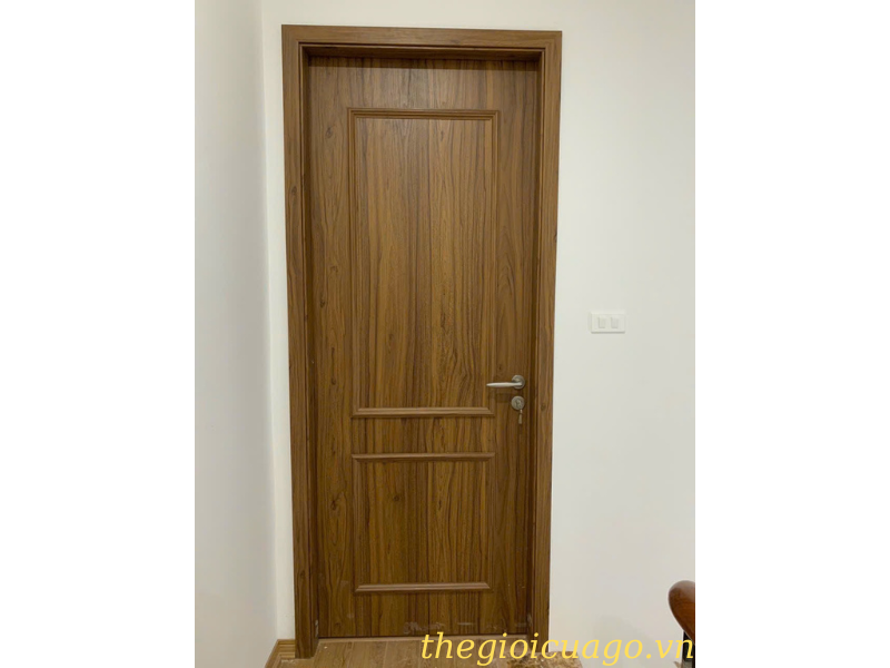 Cửa gỗ thông phòng gắn chỉ nổi