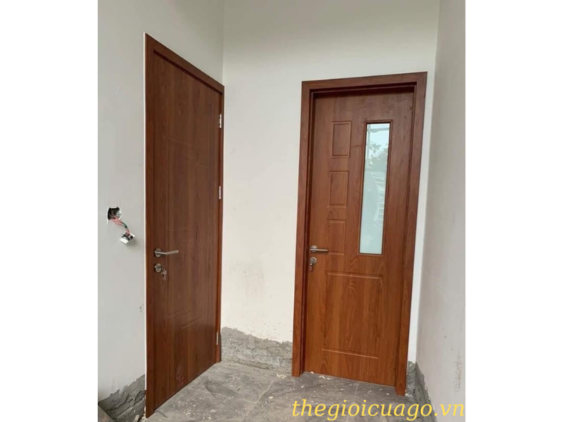 Cửa gỗ tân cổ điển kết hợp ô kính